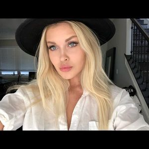 Meet your Posher, Masha